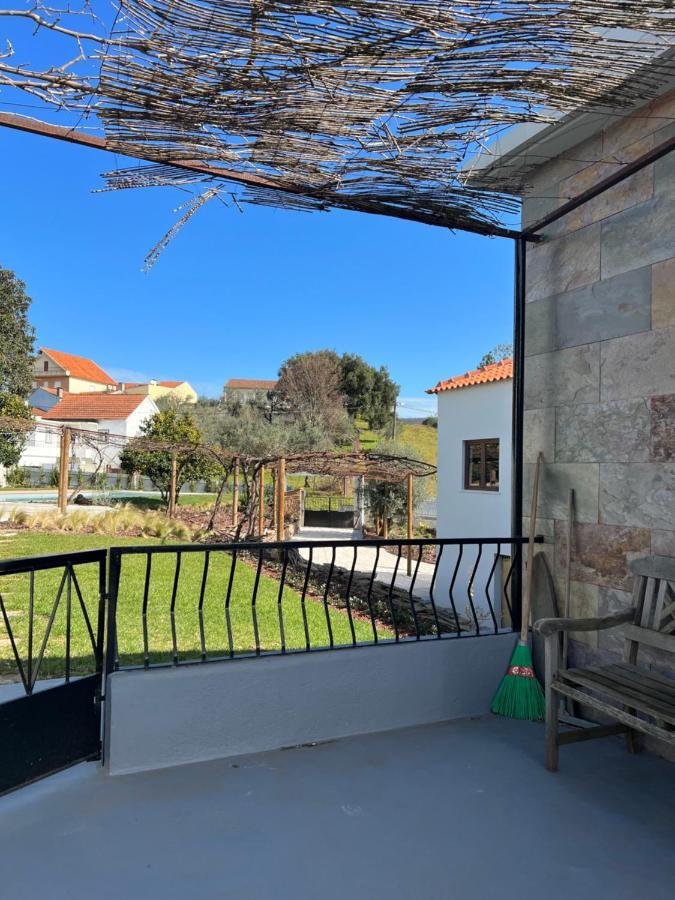 Vila Casa Bizarra Castanheira de Pera Exteriér fotografie