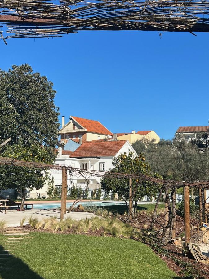 Vila Casa Bizarra Castanheira de Pera Exteriér fotografie