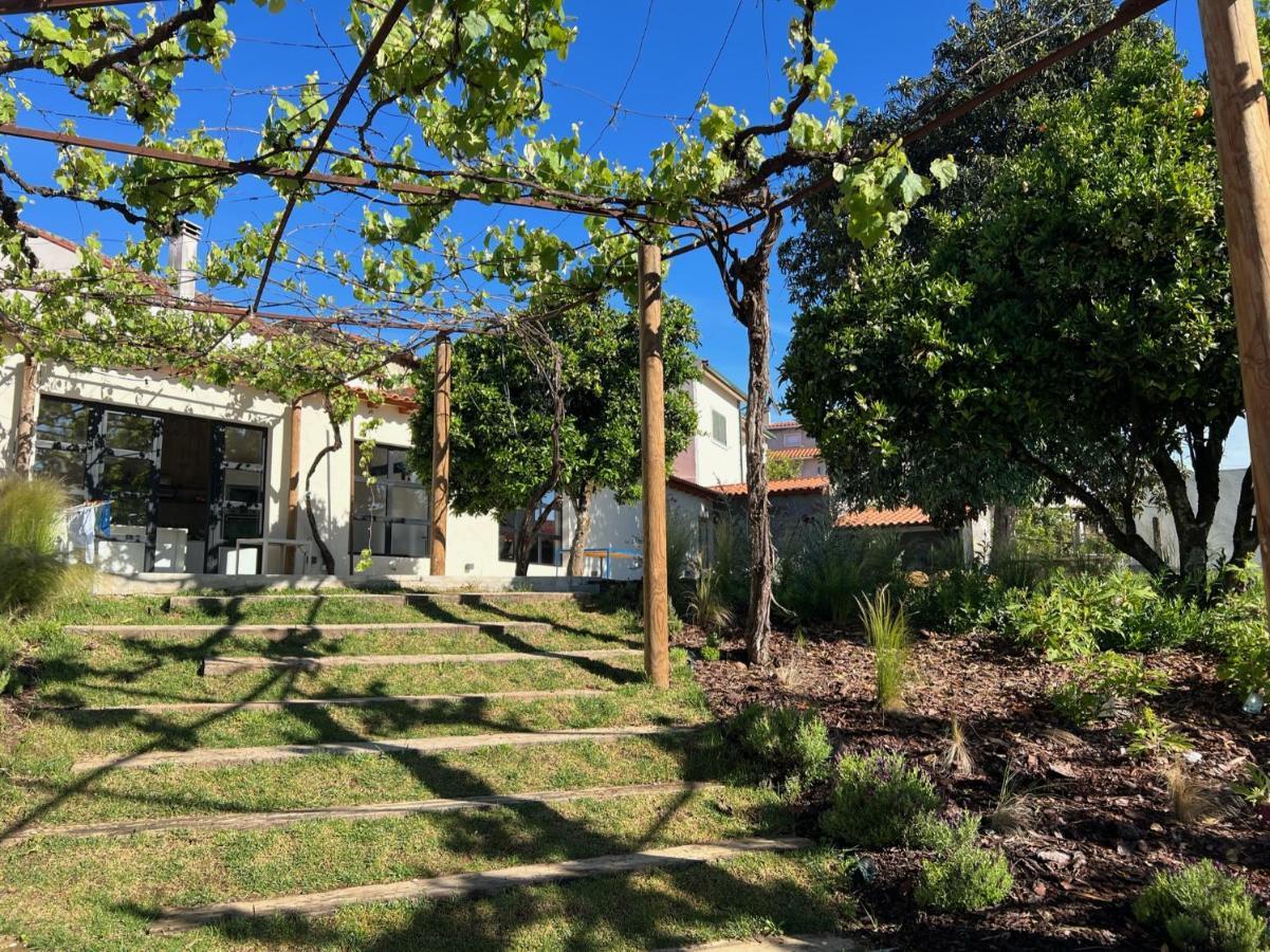 Vila Casa Bizarra Castanheira de Pera Exteriér fotografie